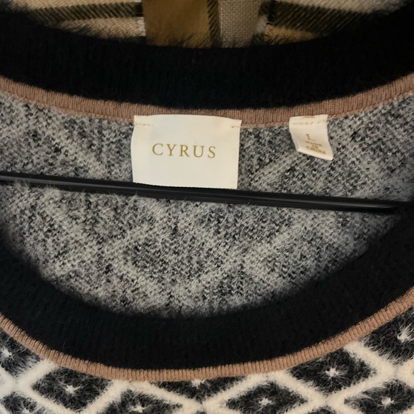 Cyrus diamond pattern soft sweater size L - Picture 3 of 8